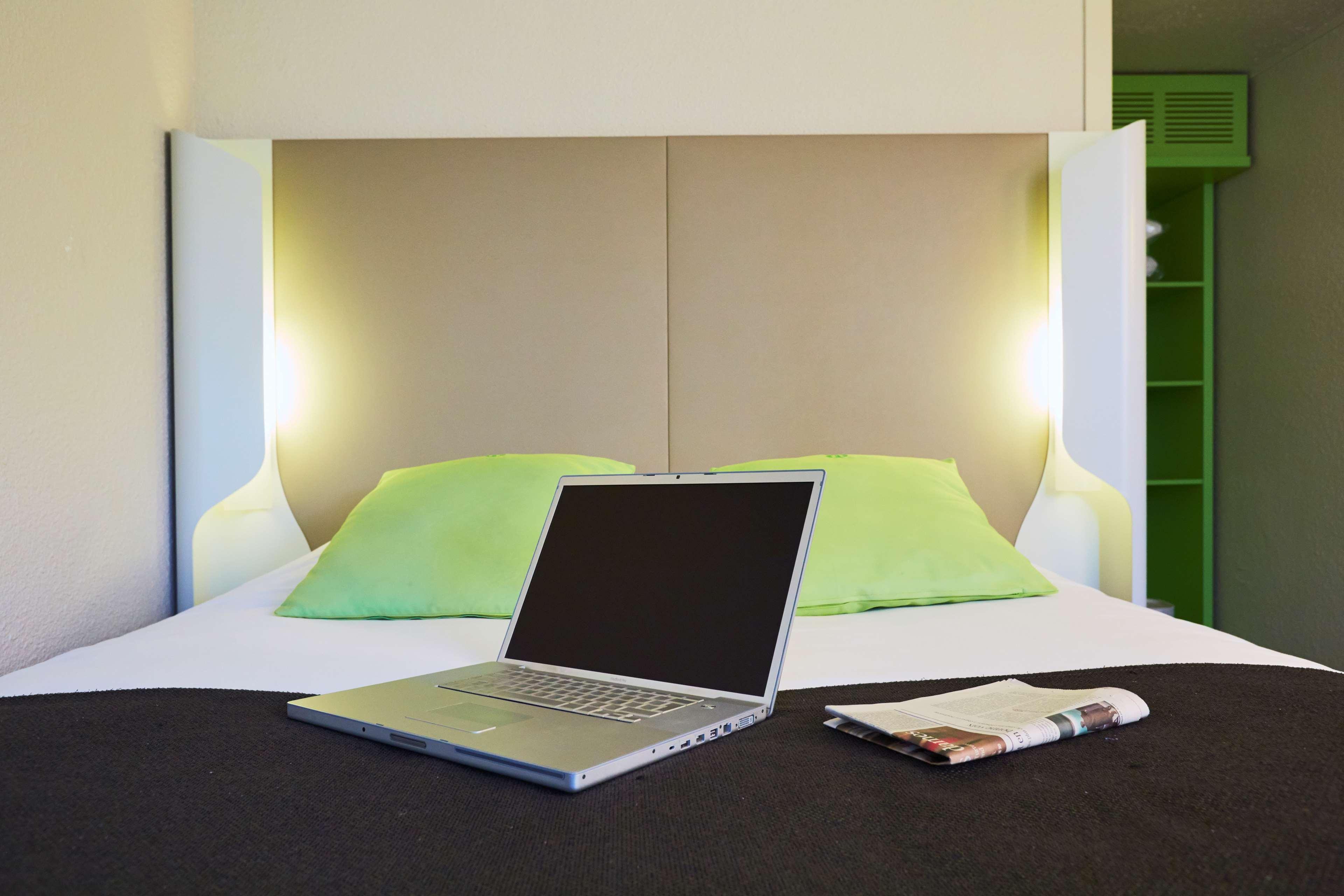 แคมปานิล รูเอน ซุด ปาร์ก เอ็กซ์โป Hotel Saint-Etienne-du-Rouvray ภายนอก รูปภาพ